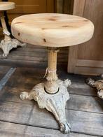 Victoriaanse tafeltjes bijzettafeltjes krukjes