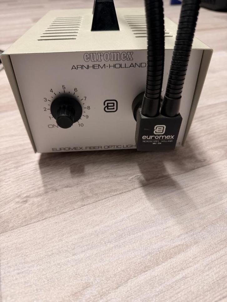 Euromex Optic Illuminator EK-1 – Microscoop verlichting, Audio, Tv en Foto, Optische apparatuur | Microscopen, Zo goed als nieuw