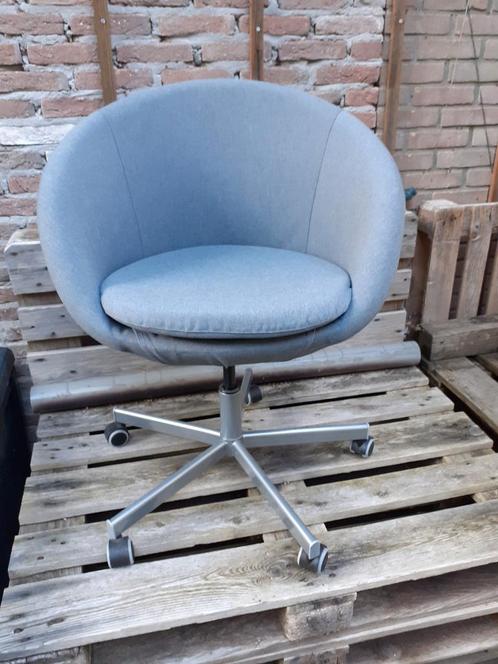 Ikea bureaustoel Skruvsta, grijs, wieltjes, verstelbaar, Huis en Inrichting, Bureaustoelen, Zo goed als nieuw, Grijs, Ophalen