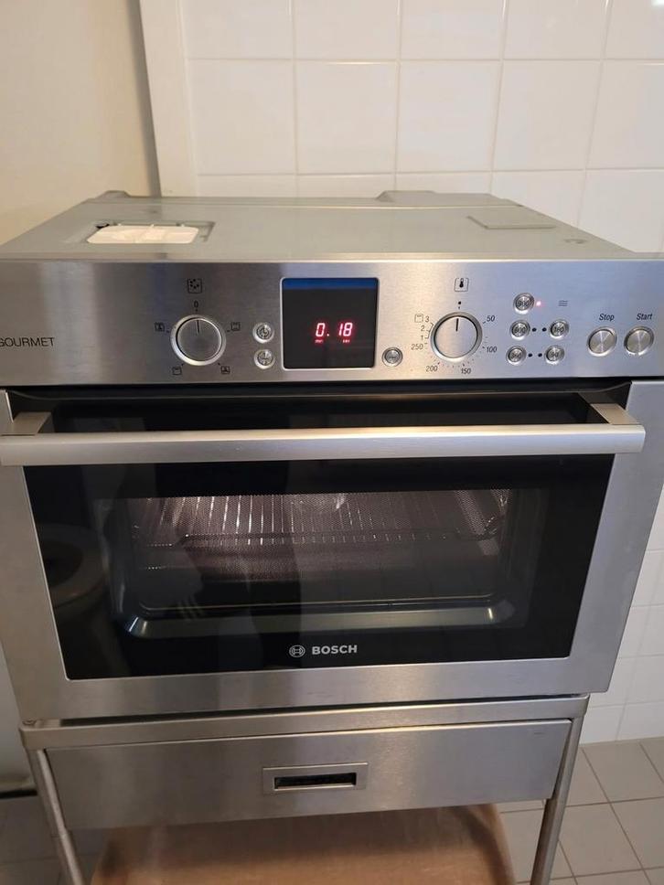 Mooie Bosch RVS combi magnetron met hetelucht oven te koop., Witgoed en Apparatuur, Magnetrons, Zo goed als nieuw, Inbouw, Grill