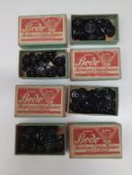 BODO : 4 antieke doosjes met drukknopen, Ophalen