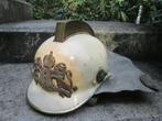 Brandweer helm Amsterdam met embleem gedragen staat., Ophalen of Verzenden, Landmacht, Nederland, Helm of Baret