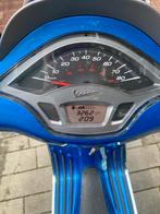 Vespa Sprint 2015, Fietsen en Brommers, Scooters | Vespa, Ophalen, Zo goed als nieuw