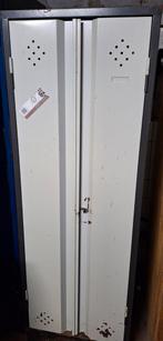 Zadelkast stalkast, Ophalen