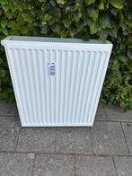 2x radiator 70 x 60 cm zo goed als nieuw compleet, Ophalen, 30 tot 80 cm, Radiator, Zo goed als nieuw
