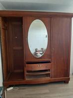 Zeer ruime kledingkast, Antiek en Kunst, Antiek | Meubels | Kasten, Ophalen