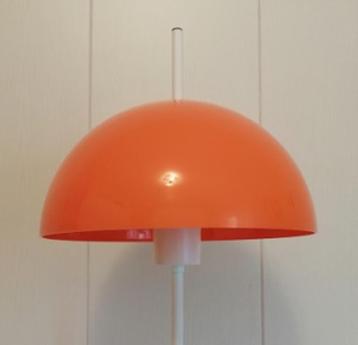 Leuke Vintage vloerlamp met een oranje kap uit de jaren 70 beschikbaar voor biedingen
