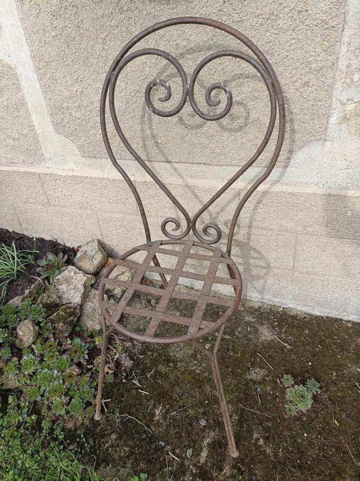zware smeedijzeren franse stoelen, Huis en Inrichting, Stoelen, Gebruikt, Vijf, Zes of meer stoelen, Metaal, Overige kleuren, Ophalen