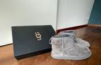 Ugg classic mini maat 36 NETTE STAAT €45,-, Kleding | Dames, Schoenen, UGG, Lage of Enkellaarzen, Ophalen of Verzenden, Zo goed als nieuw