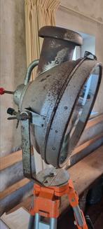 Tilley BT25 gaslamp te koop op driepoot ,industriël., Antiek en Kunst, Antiek | Lampen, Ophalen