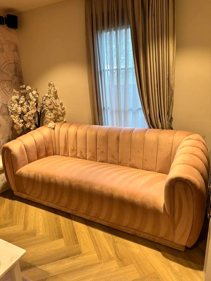 Richmond bank 3-zits velvet roze Zgan, Huis en Inrichting, Banken | Sofa's en Chaises Longues, Zo goed als nieuw, Driepersoons