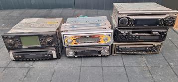 diverse radio's beschikbaar voor biedingen
