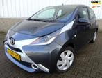 Toyota Aygo 1.0 VVT-i x-play / Goed onderhouden en zeer netj, Voorwielaandrijving, Euro 5, Stof, Gebruikt