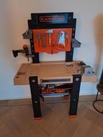 Werkbank met gereedschap, Ophalen