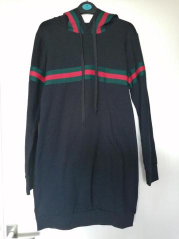 Jurk met capuchon ,donker blauw met strepen,mt36. beschikbaar voor biedingen