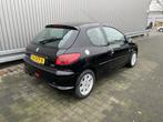Peugeot 206 1.4 Génération A/C, CC, LM & Nieuwe APK – In, Auto's, Voorwielaandrijving, Stof, 31 €/maand, 4 cilinders