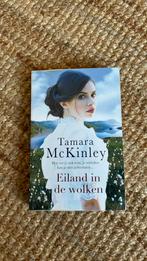 Tamara McKinley - Eiland in de wolken, Tamara McKinley, Ophalen of Verzenden, Zo goed als nieuw, Nederland