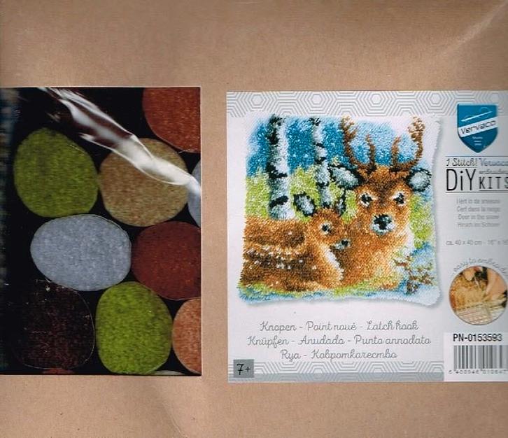Cado vervaco knooppakket  kussen herten in de sneeuw, Hobby en Vrije tijd, Borduren en Borduurmachines, Nieuw, Overige typen, Ophalen of Verzenden