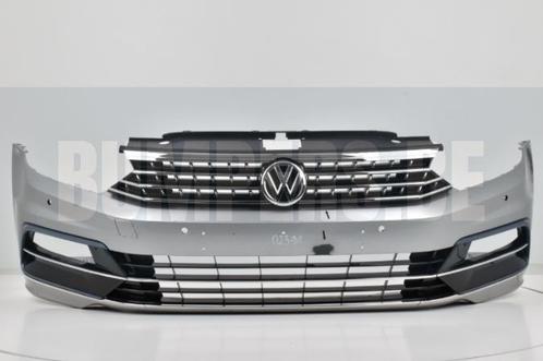 Bumper VOLKSWAGEN PASSAT B8 PRE-FACELIFT 2016- Voorbumper 02, Auto-onderdelen, Carrosserie en Plaatwerk, Bumper, Voor, Gebruikt
