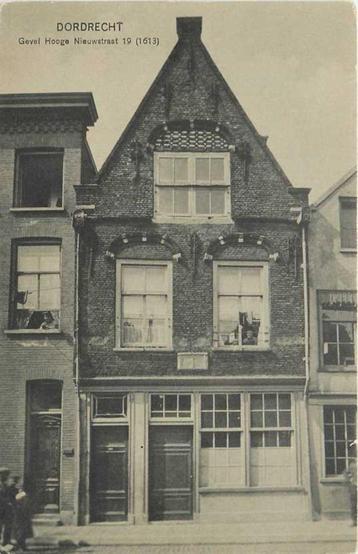 (300-455-049) Dordrecht Gevel Hooge Nieuwstraat 19 beschikbaar voor biedingen