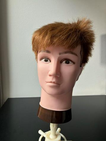 Kappershoofd Oefenhoofd beschikbaar voor biedingen