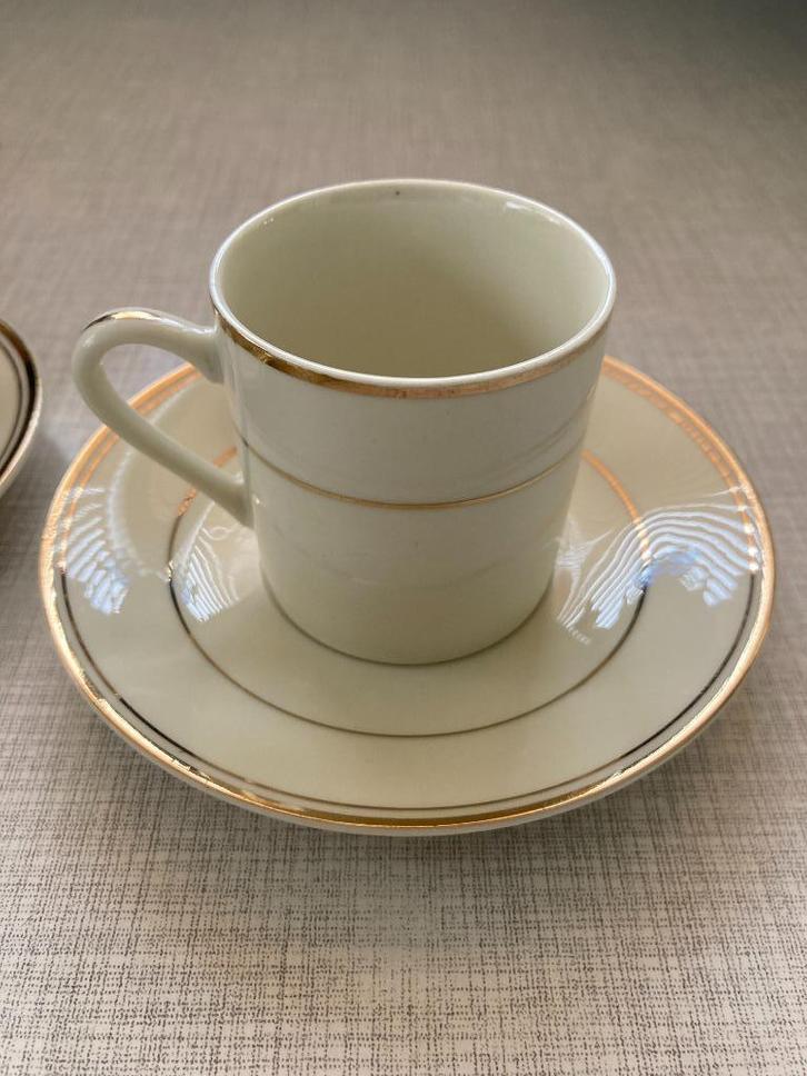 3 Kop en schotel Espresso. Bone China., Antiek en Kunst, Antiek | Servies los, Ophalen of Verzenden