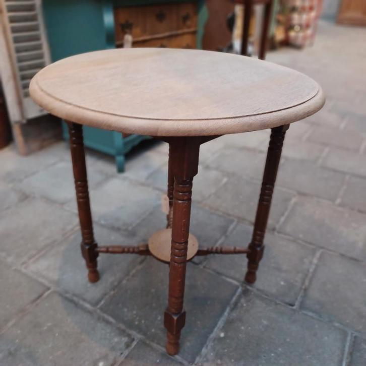 Frans rond tafeltje/tafel/bijzettafel, Antiek en Kunst, Curiosa en Brocante, Ophalen