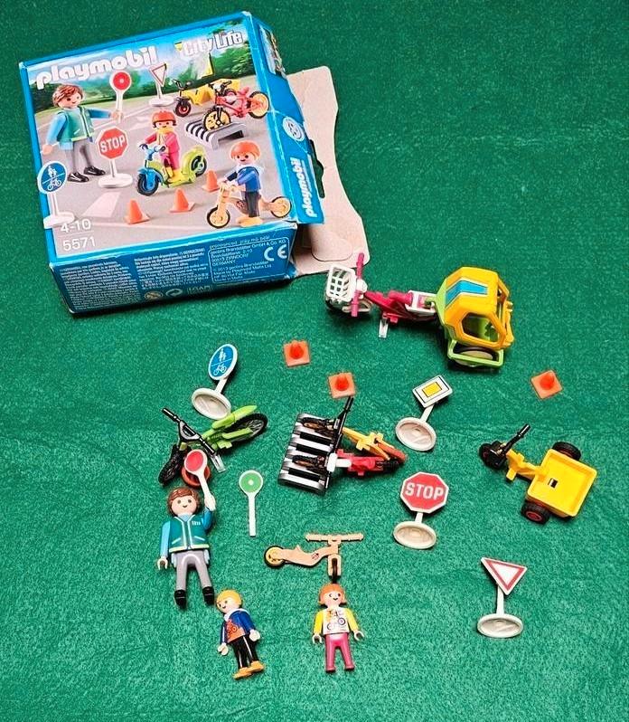 Playmobil City Life 5571 - 6388, Kinderen en Baby's, Speelgoed | Playmobil, Zo goed als nieuw, Los playmobil, Ophalen of Verzenden