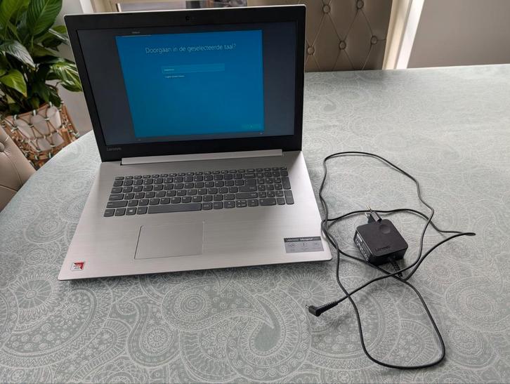 Lenovo IdeaPad 330-17AST G81D7 - Zo goed als nieuw, Computers en Software, Windows Laptops, Zo goed als nieuw, 17 inch of meer