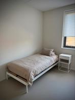 IKEA bed en nachtkastje