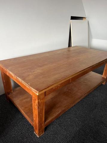 Mooie Salon Tafel 140x70x50 beschikbaar voor biedingen