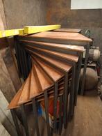 Trapezium tafels 18 stuks., Huis en Inrichting, Tafels | Eettafels, Ophalen, Gebruikt, Overige vormen, 50 tot 100 cm