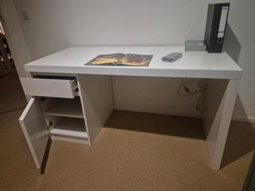 Bureau wit gebruikt (Ikea type Malm) te Enschede. - afbeelding 2