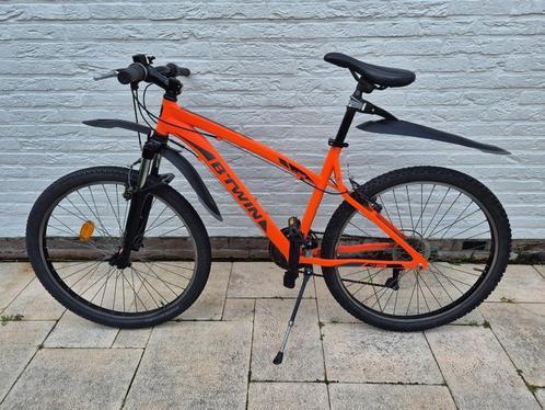Btwin Rockrider 340 mountain bike 26 inches x 2.0 wheel size, Fietsen en Brommers, Fietsen | Dames | Damesfietsen, Gebruikt, Overige merken