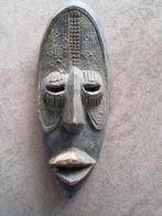 Mooie, nieuwe verschillende Afrikaanse maskers, Ophalen