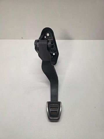 Koppelingspedaal Met cilinder Volkswagen Polo 2G 2Q1721059  beschikbaar voor biedingen