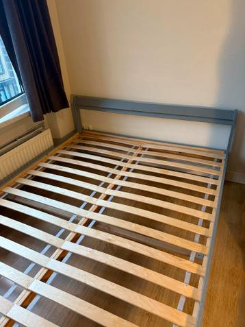 IKEA Bedframe 140x200 cm - Ophalen voor 1 Januari - afbeelding 2