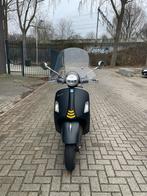 Vespa GTS 300 HPE - 2022, Scooter, Motorrijbewijs A, Particulier, ABS