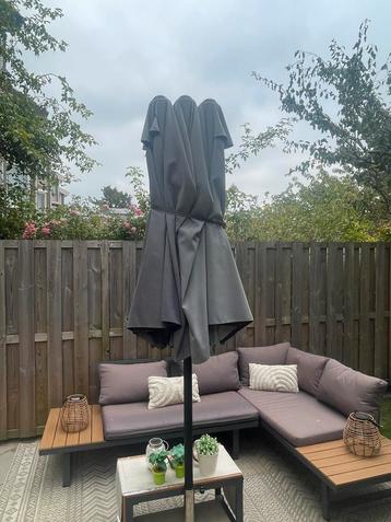 Dubbele Parasol - Grote Schaduw! beschikbaar voor biedingen