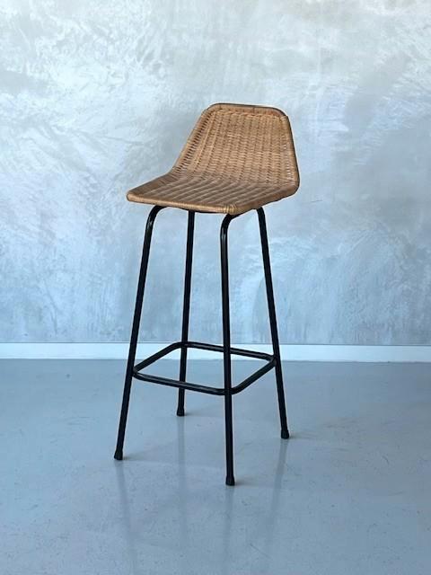 Rohe barkruk Dirk van Sliedregt vintage kruk retro barstool, Huis en Inrichting, Barkrukken, Gebruikt, 60 tot 90 cm, Metaal, Riet