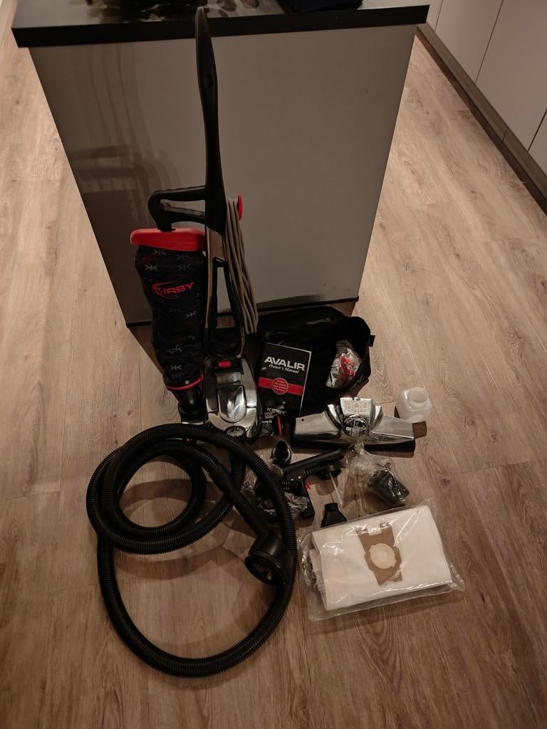 Kirby Avalir 2017 Stofzuiger - Weinig Gebruikt!, Witgoed en Apparatuur, Stofzuigers, Stofzuiger, Zo goed als nieuw, 2000 watt of meer