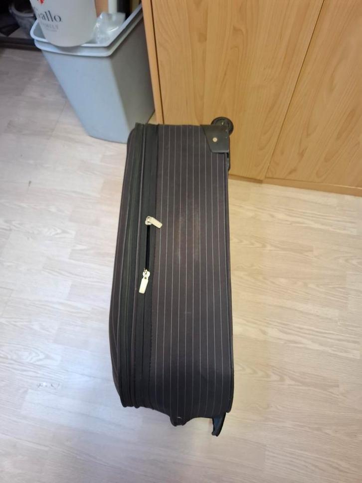 Koffer - Gebruikt, Sieraden, Tassen en Uiterlijk, Koffers, Gebruikt, Hard kunststof, Minder dan 50 cm, Minder dan 35 cm, Uitschuifbare handgreep