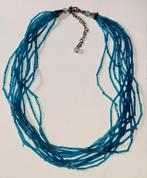 Korte kralenketting met pijpjeskralen in blauwturquoise, Verzenden, Gebruikt, Overige kleuren, Overige materialen
