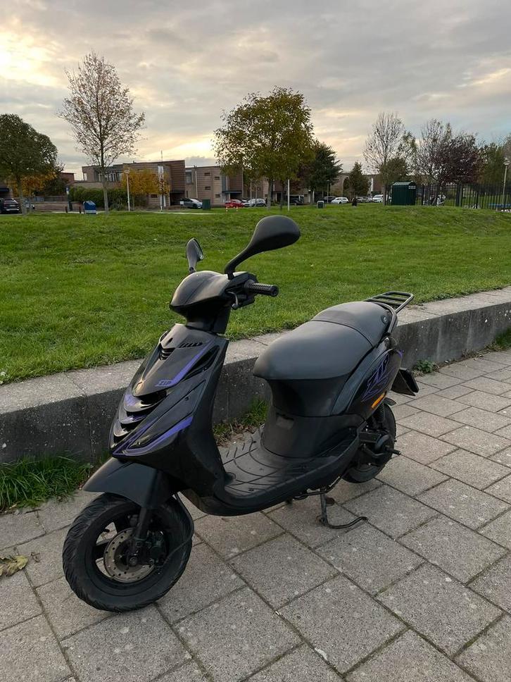 Zip 70 WAARDEPIJLING!!!, Fietsen en Brommers, Scooters | Piaggio, Zo goed als nieuw, Zip, Tweetakt, Ophalen of Verzenden