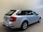 Skoda Octavia Combi 1.0 TSI Greentech Ambition Business NAVI, Gebruikt, Met garantie (alle), 116 pk, Navigatiesysteem