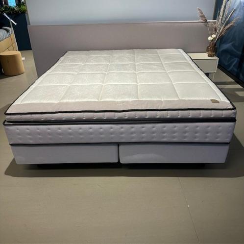 Auping Kiruna Boxspring - 180x210cm, Huis en Inrichting, Slaapkamer | Bedden, Nieuw, Tweepersoons, 180 cm, 210 cm, Stof, Beige
