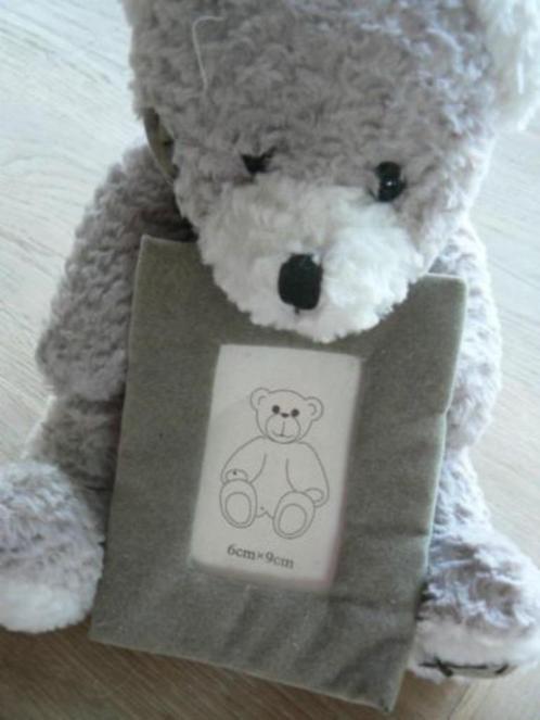 Leuk knuffelbeertje met fotolijstje, Kinderen en Baby's, Kinderkamer | Inrichting en Decoratie, Gebruikt, Overige typen, Ophalen of Verzenden