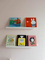 2 Witte Boekenplankjes - Kinderkamer, Boeken, Ophalen, Zo goed als nieuw, Fictie algemeen