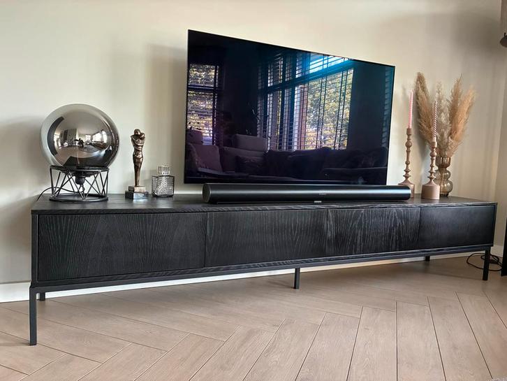 Zwart eiken tv meubel Zen Lifestyle, Huis en Inrichting, Kasten | Televisiemeubels, Gebruikt, Minder dan 100 cm, 200 cm of meer