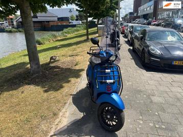 Vespa Snorscooter Sprint 50 beschikbaar voor biedingen